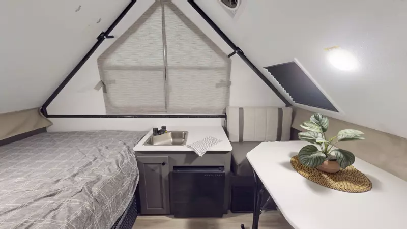 T10RB Floorplan Main Room